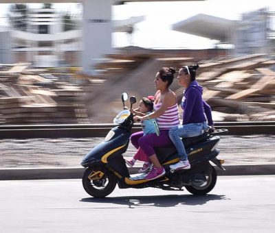 Transporte y Policía Vial comenzará  a aplicar multas a los motociclistas sin casco