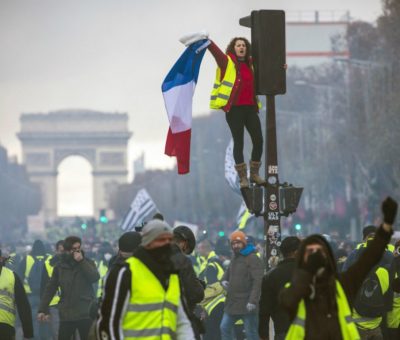 Gran parte de Francia apoyan a los «chalecos amarillos»