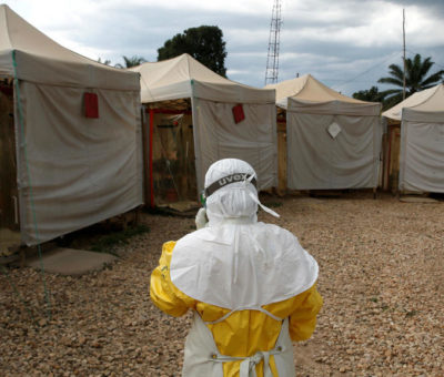 Alerta mundial por casos de Ébola