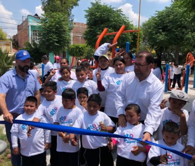 Diputado Local Jesús Oviedo entrega obras deportivas y educativas en Cortazar