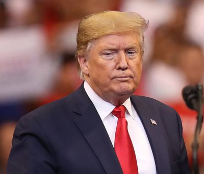 Trump llama “antipatriótico” al juicio político en su contra
