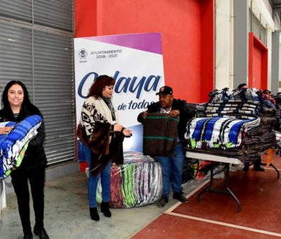 DIF Celaya entrega cobijas en zonas vulnerables