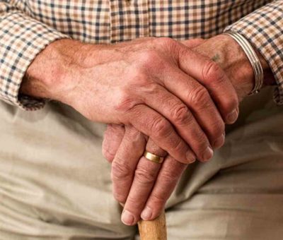 Adultos mayores de Cortazar señalan falta de cobertura en servicios básicos