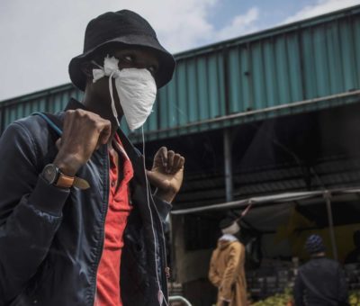 Sudáfrica encabeza a países africanos más afectados por pandemia