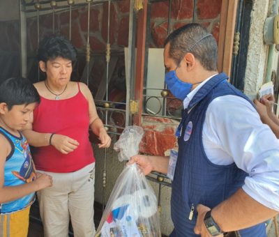 Entregan INAEBA y Guanajuato Sin Rezago Educativo despensas a familias afectadas por la contingencia