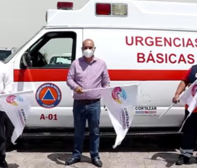 Donan ambulancia a PC de Cortazar