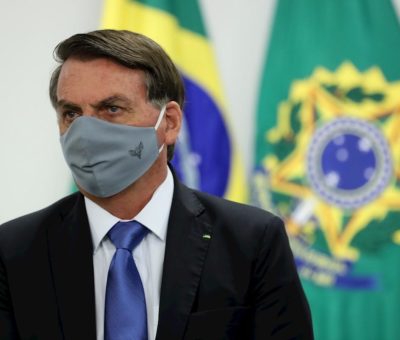 Tras volver a dar positivo a la prueba Covid-19, Jair Bolsonaro continuará en cuarentena