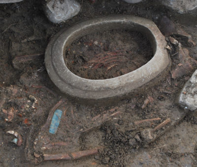 Habitantes de Santa Cruz Huehuepiaxtla en Puebla, descubren restos arqueológicos