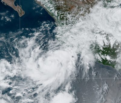 «Elida» se convierte en huracán categoría 1, afectando al occidente del país