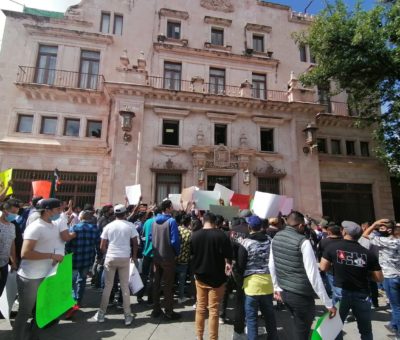 Integrantes de anexos en el estado de Guanajuato se manifiestan en la capital