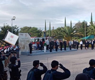 El acto cívico en conmemoración al 210 aniversario del Grito de Independencia en Celaya, se realizó en la explanada del Parque Xochipilli evento encabezado por la alcaldesa Elvira Paniagua
