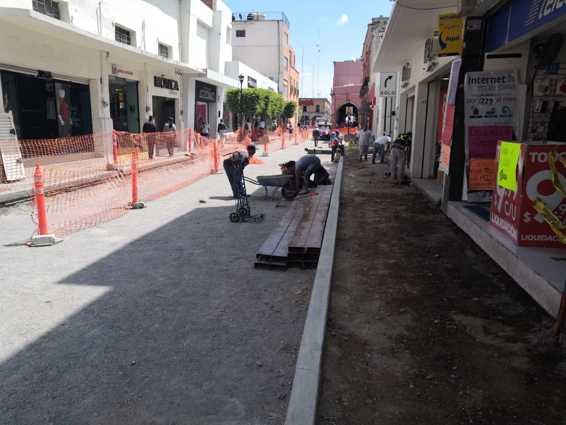 Obras en la calle Hidalgo afectan ventas de locatarios en un 70%