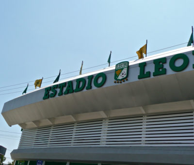 Posponen entrega de Estadio León