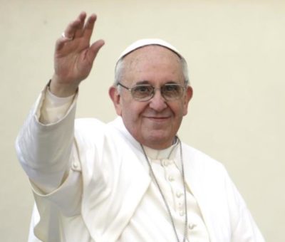 Papa da esperanza a víctimas de covid