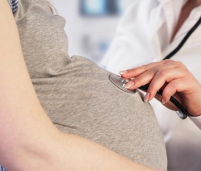 Alientan a embarazadas a reforzar medidas sanitarias para evitar contagios por Covid-19