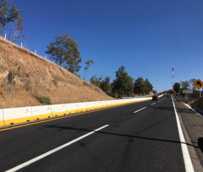 SICOM da mantenimiento a la autopista Guanajuato-Silao