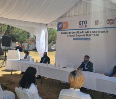 SDES acerca oportunidades de empleo y desarrollo de talento en San José Iturbide