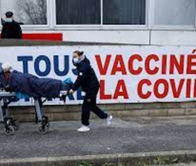 Francia comenzará a vacunar el 15 de junio a los mayores de 18 años