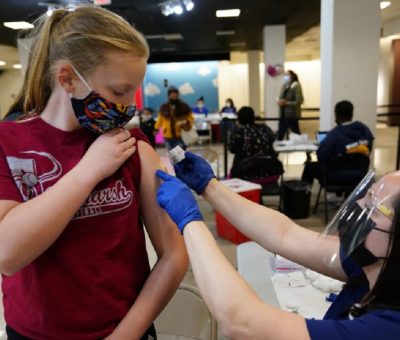 Estudiante de 12 año en escuelas públicas recibirán vacunas en Nueva York