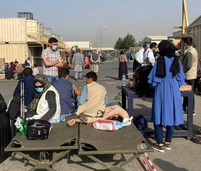 Tras atentado en aeropuerto de Kabul OMS busca alternativas para llevar ayuda médica