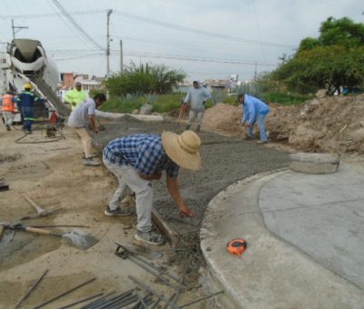 Avanzan obras de infraestructura vial en Silao