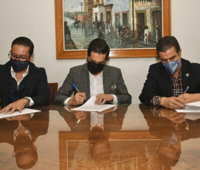 Firman la Secretaría de Seguridad Pública del Estado y el Gobierno Municipal de Salamanca convenios de colaboración en materia de seguridad.