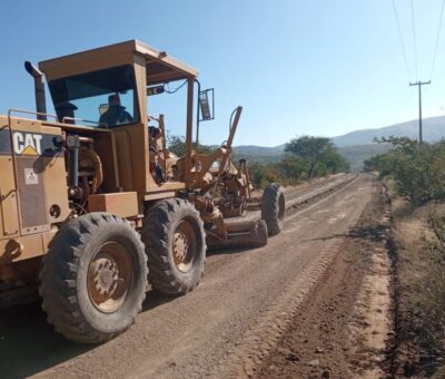 Rehabilitación de caminos rurales y de terracería en Silao
