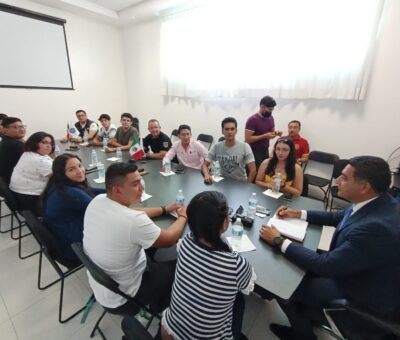 Mesa de trabajo de SSCC con alumnos del Tecnológico de Celaya