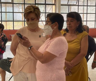 DIF Celaya realiza primer festejo por Día de las Madres en su Coordinación de Adulto Mayor