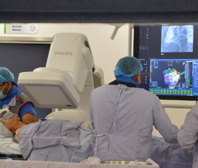 Realiza con éxito un procedimiento electrofisiológico para eliminar dos arritmias a un paciente cardiaco de 62 años de edad