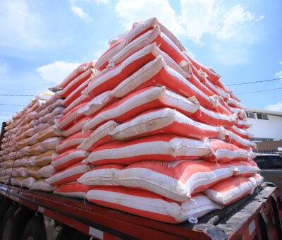 Cierran SDAyR y Municipio entrega de fertilizantes en Irapuato