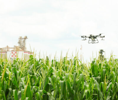 Entregan drones para la fumigación de cultivos a productores guanajuatenses