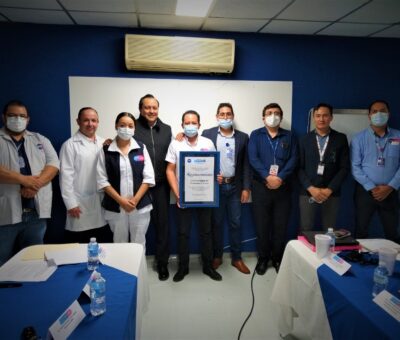 El Centro Estatal de Cuidados Críticos de Salamanca recibe un reconocimiento por la atención de pacientes COVID-19 extremadamente graves