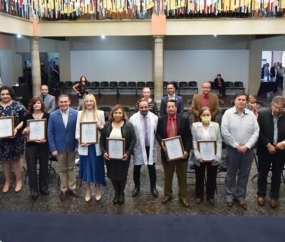 Distingue Navarro a las y los médicos de Guanajuato Capital por ayudar de todo corazón a la gente