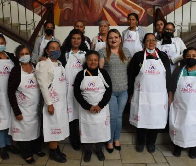 Chío Cervantes agradece a grupo de Cocineras Tradicionales