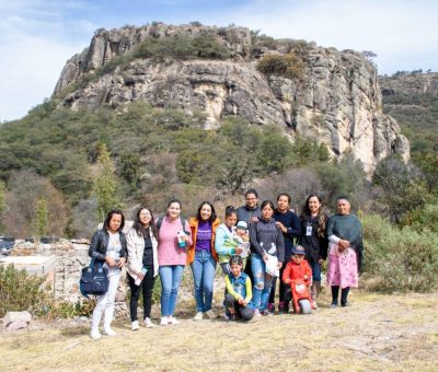 Capacitan a mujeres de comunidad minera para elaborar conservas de frutas