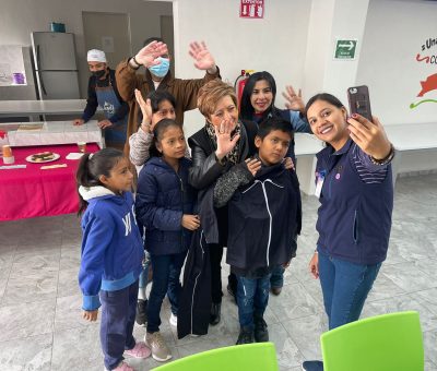 Paisano de Estados Unidos dona uniformes deportivos a niñas y niños atendidos por DIF Celaya