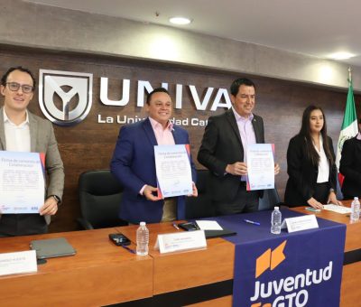 JuventudEsGTO y UNIVA apoyan a jóvenes que desean estudiar licenciatura o ingeniería