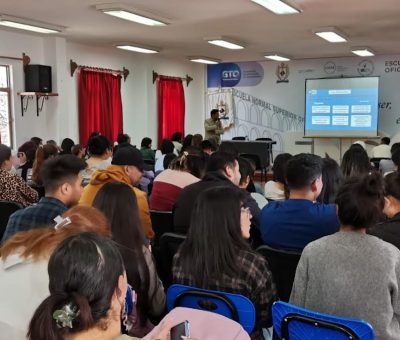 Participan estudiantes de la ENSOG en capacitación sobre protocolos de prevención