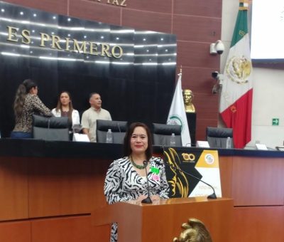Instituto Mexicano de Contadores Públicos reconoce trayectoria de la Mtra. María de los Ángeles Castillo  
