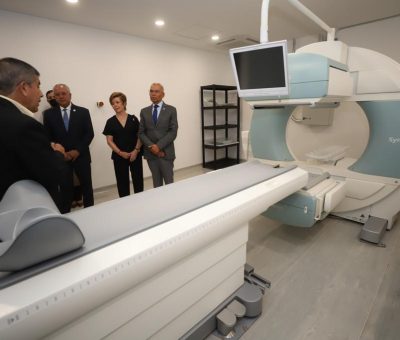 Inaugura Javier Mendoza área de medicina nuclear en Hospital Mac
