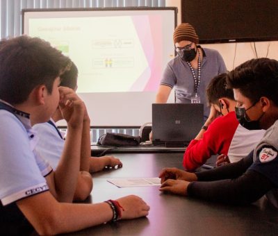 Llevan programas de prevención de riesgos psicosociales a jóvenes cortazarenses