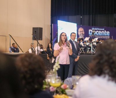 Reconocen la labor del personal docente