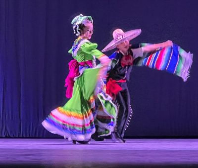 Celebran intercambio cultural las Misiones Culturales de Gto. y Oaxaca