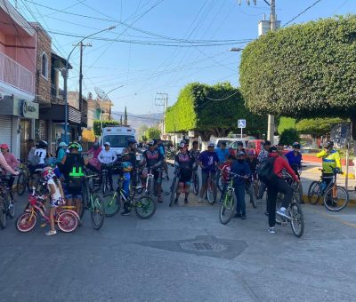 Cuerámaro festeja el Día del Niño con paseo ciclista