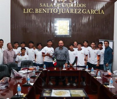 Silao entrega uniformes a atletas que representarán a Guanajuato en Campeonato Nacional