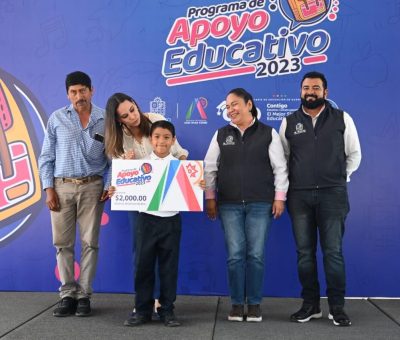 Acercan programa de apoyos educativos a comunidades