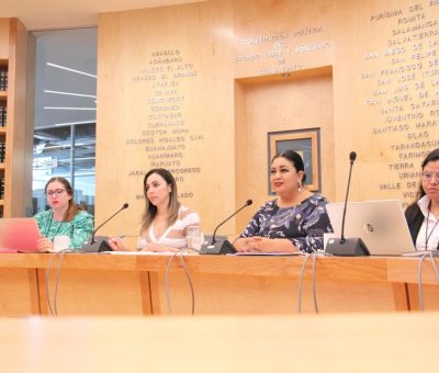 Analizan iniciativa que busca crear Fiscalías Especializadas en Investigación de Delitos cometidos en contra de Mujeres por Razones de Género.