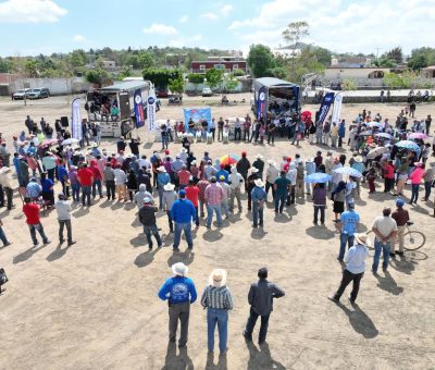 Entregan SDAyR y Municipio fertilizante en Valle de Santiago