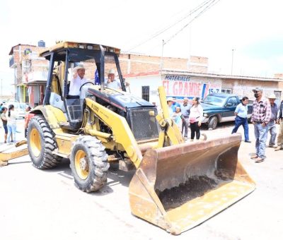 Arrancan SDAyR y Municipio rehabilitación de caminos rurales en Juventino Rosas